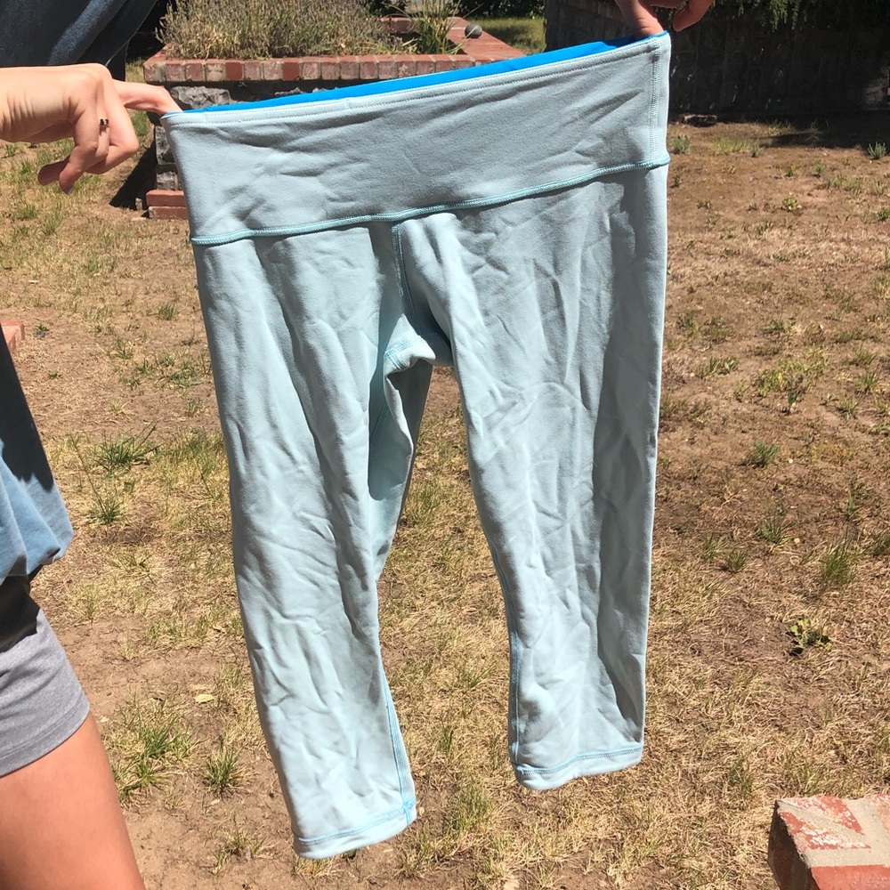 Lulu Lemon Cropped Leggings. Size 8